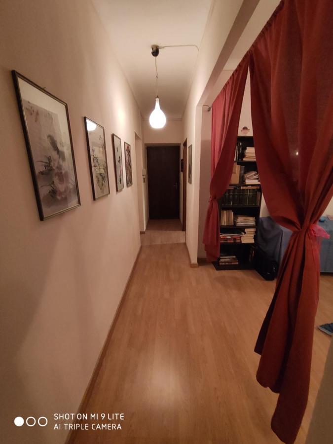 Ex Ostu Impero: Vino, Tartufo Ed Ospitalita Apartment La Morra Bagian luar foto