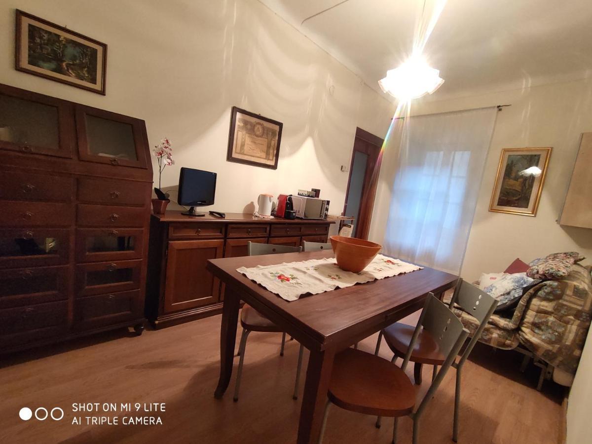 Ex Ostu Impero: Vino, Tartufo Ed Ospitalita Apartment La Morra Bagian luar foto