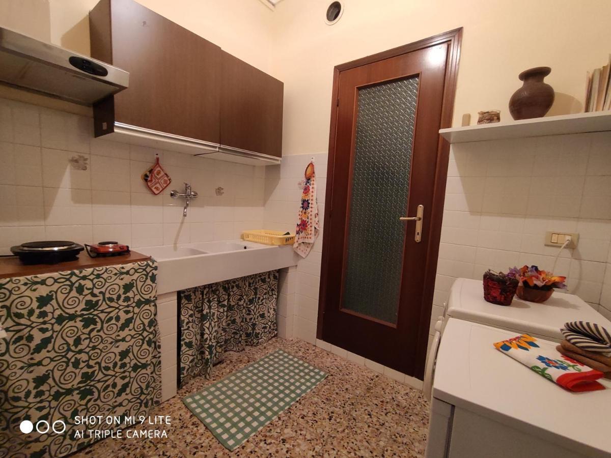 Ex Ostu Impero: Vino, Tartufo Ed Ospitalita Apartment La Morra Bagian luar foto